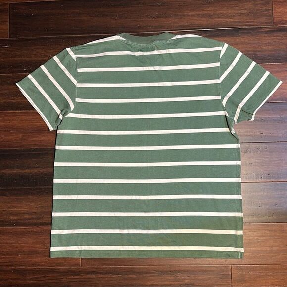 Vintage Guess T-Shirt  - Picture 4 of 4